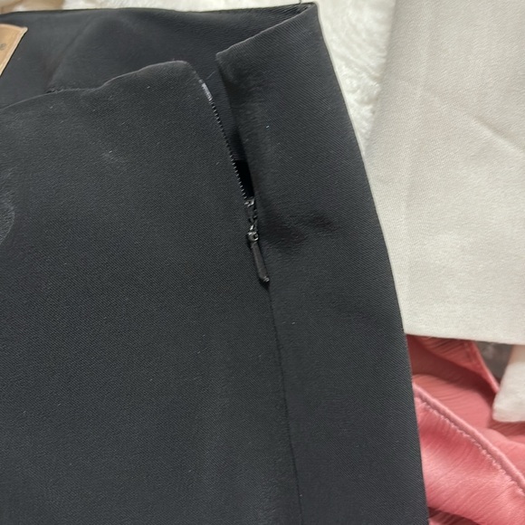 Very nice size 4 black ankle length wide cuff trousers. - Picture 5 of 6